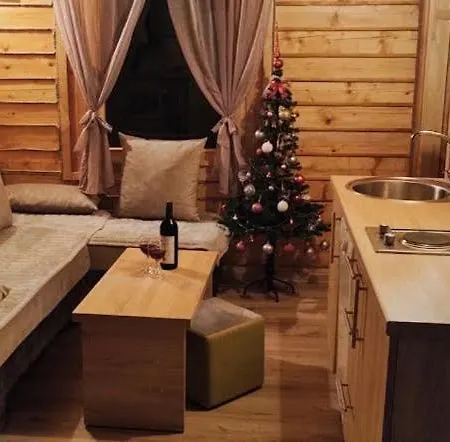 بيت للعطل Vikendica-brvnara Pine *