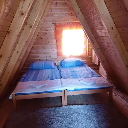 Vikendica-brvnara Pine Сasa de vacaciones