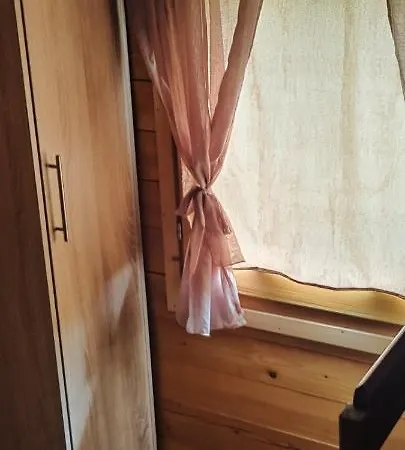 Дом отдыха Vikendica-brvnara Pine *